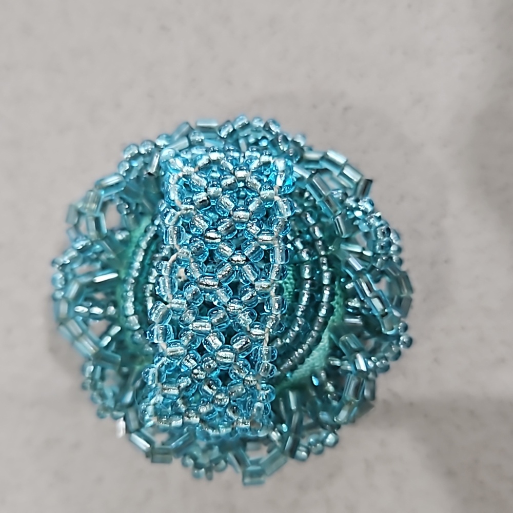 Fun beaded ring - Picture 4 of 4